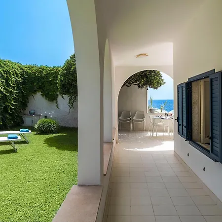 Brezza Marina Villa *