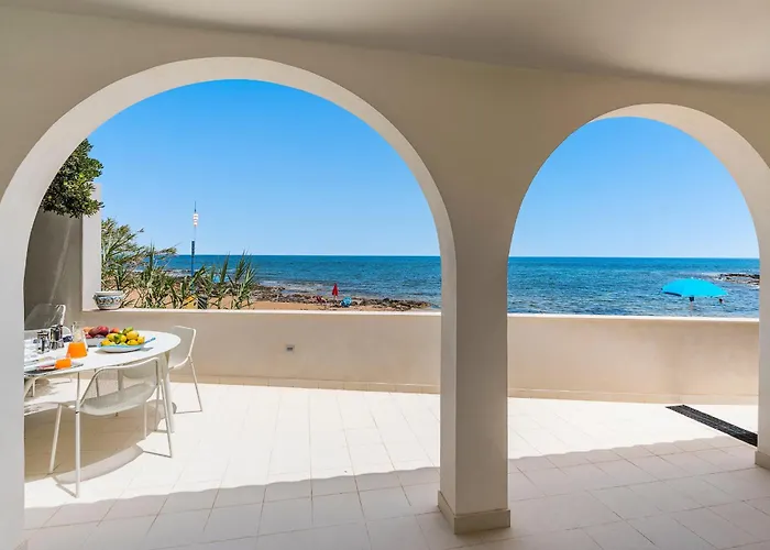 Villa Brezza Marina Calabernardo