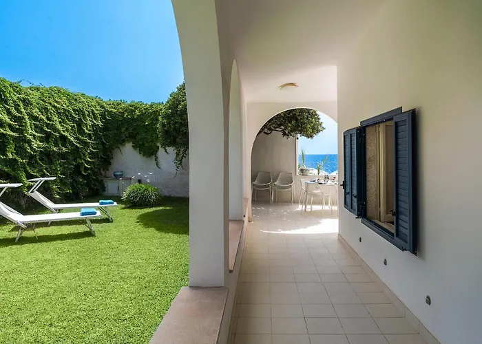 Brezza Marina Villa *